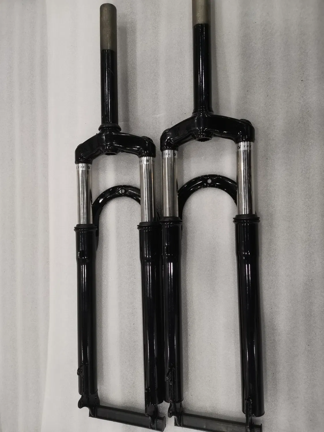 The Latest Road Disc Brake Front Fork 700c Road Bike Full Carbon Fiber Disc Brake Bicycle Front Fork